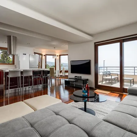 Apartment Sunrise *